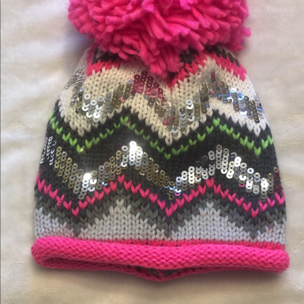 Justice Pom beanie NWT